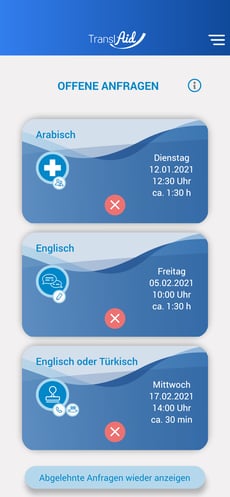 Screenshot der TransAid-App mit einer Liste offener Dolmetsch-Anfragen, inkl. Datum, Uhrzeit, Dauer und Sprache, die direkt angenommen oder abgelehnt werden können.